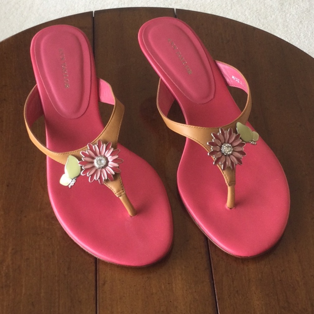 NWOT Ann Taylor embellished leather sandals.